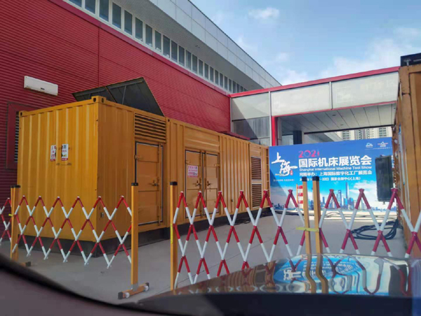 天门发电车出租-发电机无电压或电压太低怎么办？
